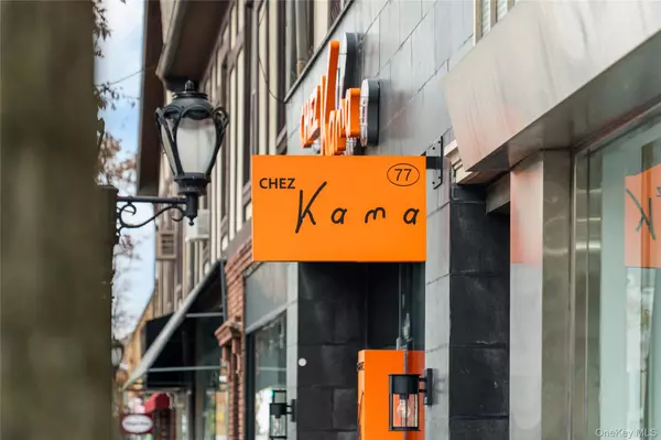 Great Neck, NY 11021,77 Middle Neck Rd