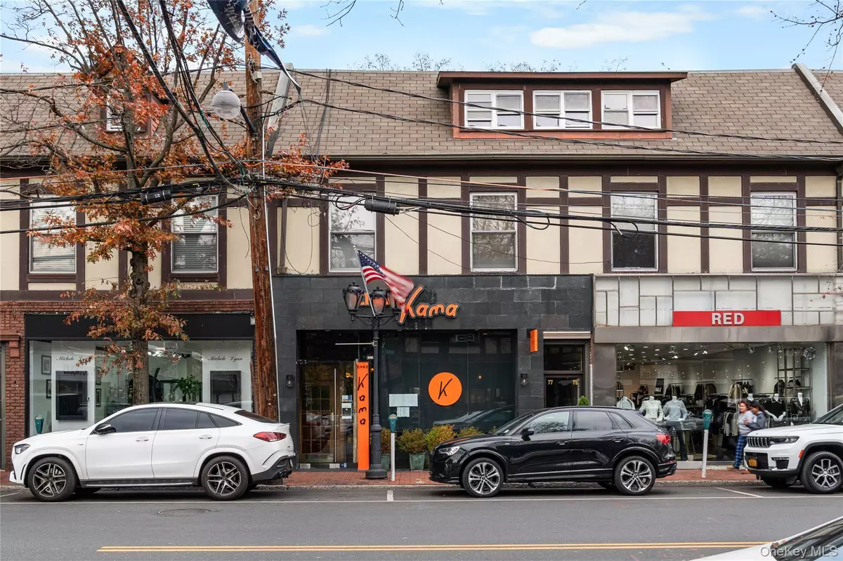 Great Neck, NY 11021,77 Middle Neck Rd