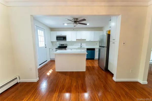 Washingtonville, NY 10992,10 Congress DR