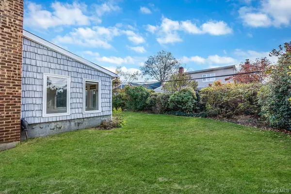 New Hyde Park, NY 11040,78 Patton BLVD