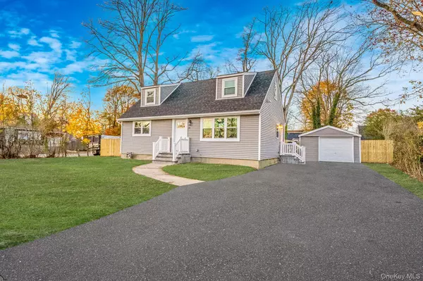 Central Islip, NY 11722,34 Hilliard AVE