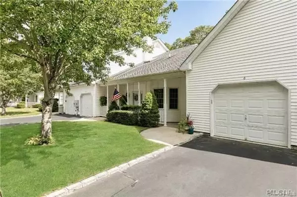 Blue Point, NY 11715,6 Oyster Cove LN