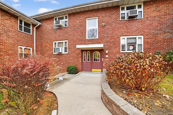 10 Dehaven DR #2D, Yonkers, NY 10703