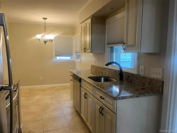 Wantagh, NY 11793,3616 Jerusalem AVE