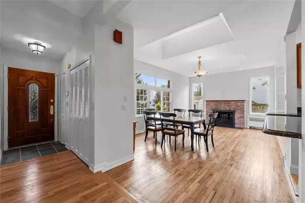 Long Beach, NY 11561,31 Barnes ST