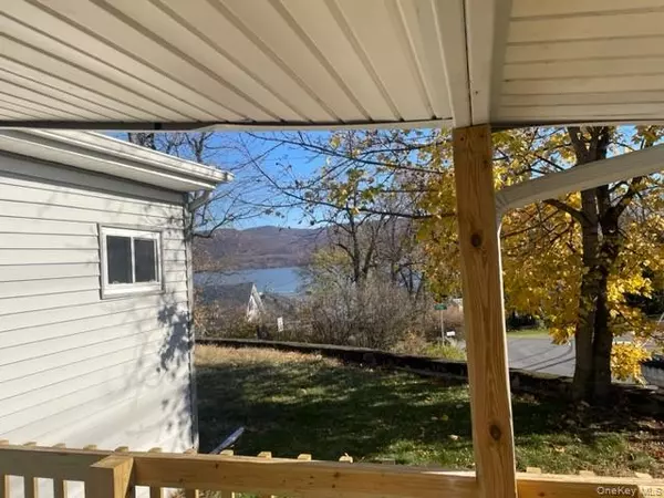 New Windsor, NY 12553,6 Union AVE