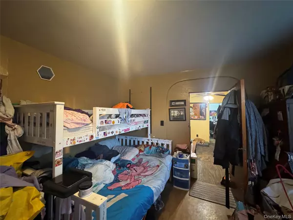 Richmond Hill S., NY 11419,134-15 102nd AVE