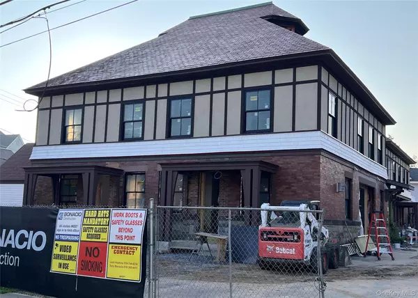 Call Listing Agent, NY 12866,122 Regent ST #5