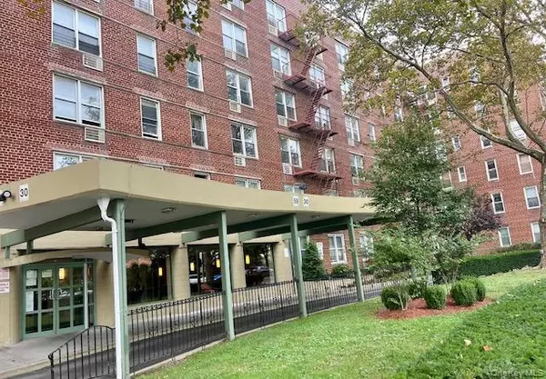 5930 108th ST #4P, Corona, NY 11368