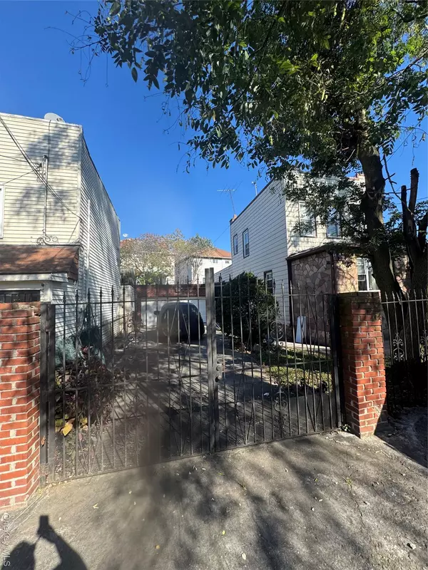 Brooklyn, NY 11236,665 Varkens Hook RD