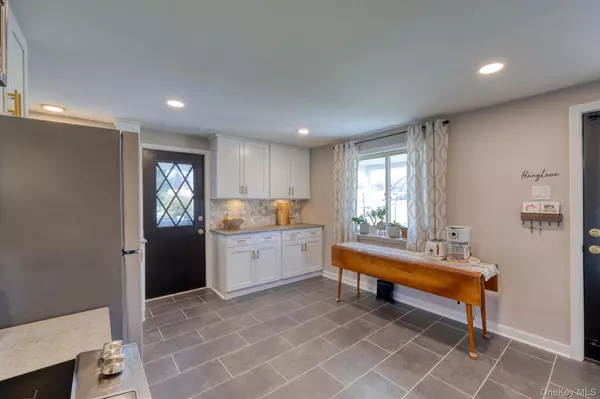 Warwick, NY 10990,460 County Highway 1