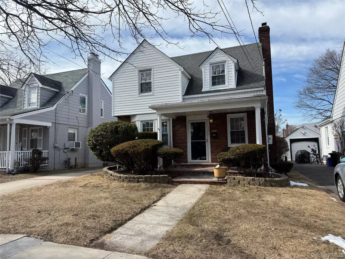 Valley Stream, NY 11580,204 N Grove ST