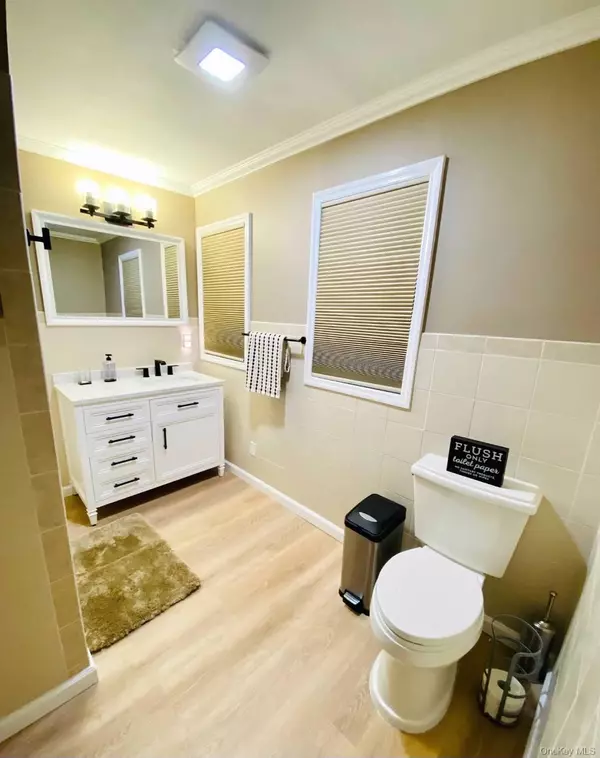 Medford, NY 11763,142 Southaven AVE