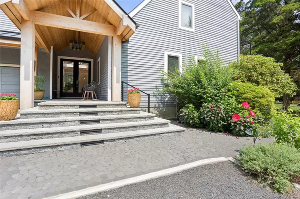 Southold, NY 11971,425 Cedar Point DR