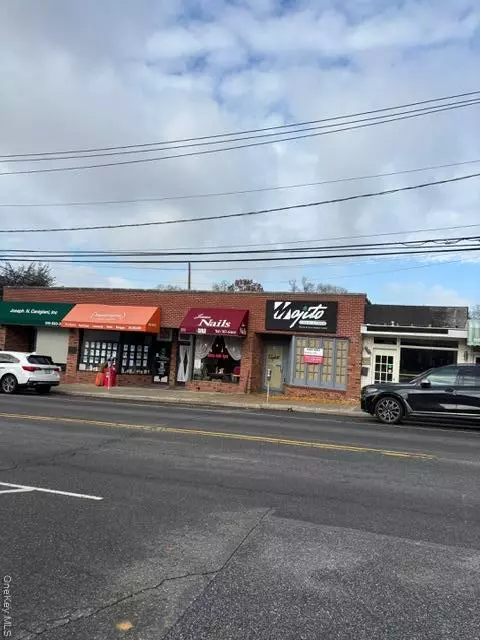 Port Washington, NY 11050,111A Main ST