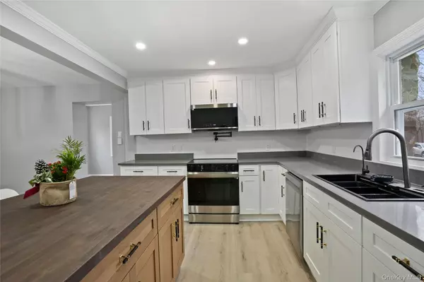 Cold Spring, NY 10516,517 E Mountain RD #515-517