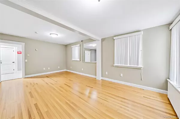 Staten Island, NY 10304,17 cliffside AVE