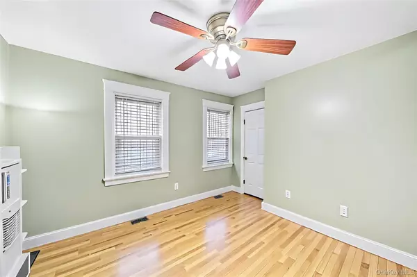 Staten Island, NY 10304,17 cliffside AVE