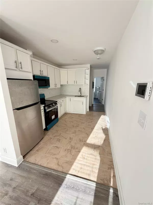 119 Mount Vernon AVE #3W, Mount Vernon, NY 10550