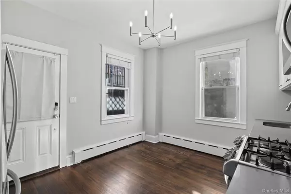 Dobbs Ferry, NY 10522,40 Main ST