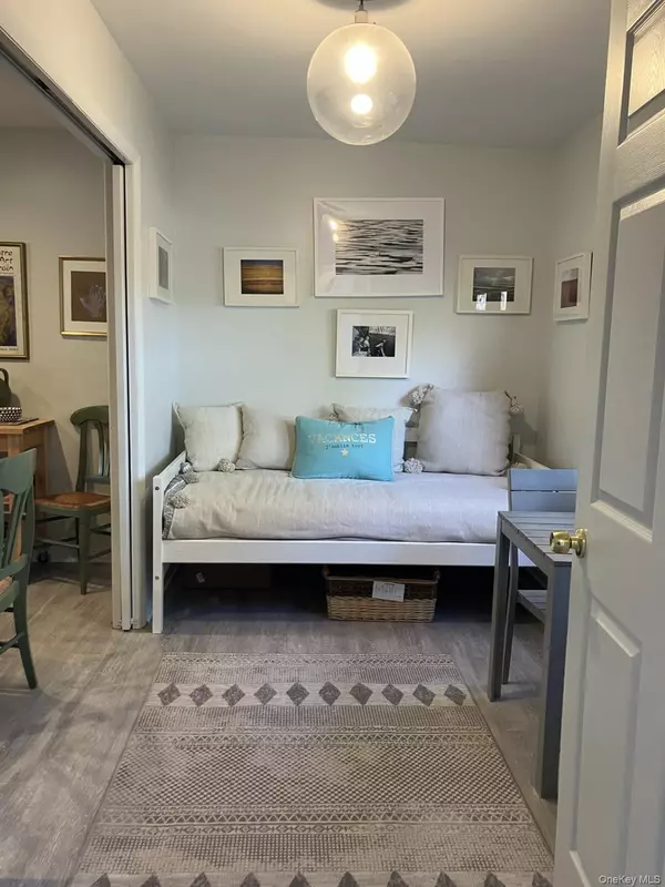 Southampton, NY 11968,50 Hubbard LN #14