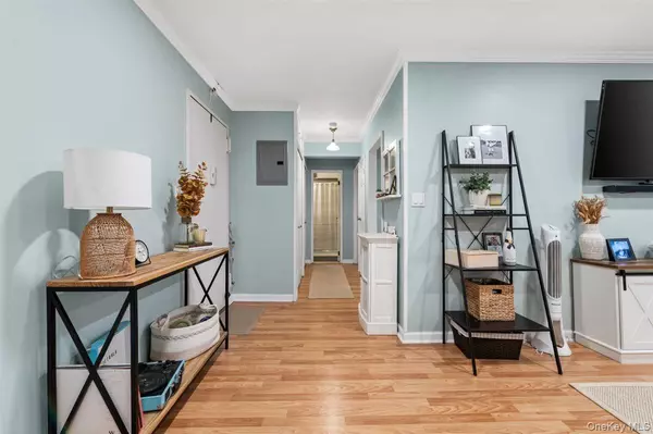 Long Beach, NY 11561,700 Shore RD #7Y