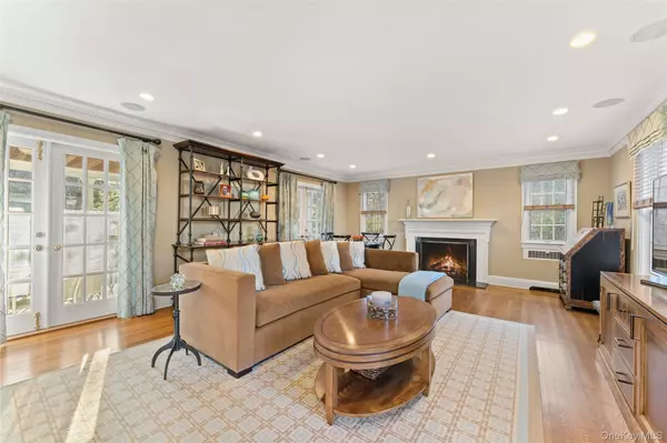 Scarsdale, NY 10583,24 Olmsted RD