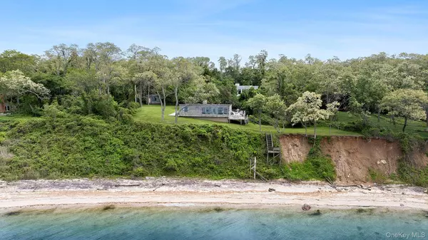 31059 County Road 48, Peconic, NY 11958