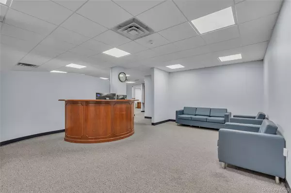 1 Stone PL #200, Bronxville, NY 10708