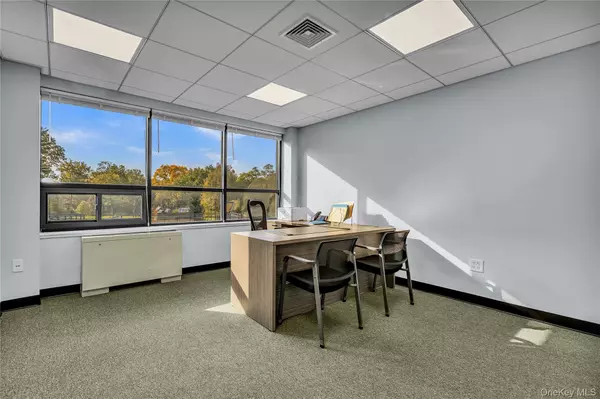 Bronxville, NY 10708,1 Stone PL #304