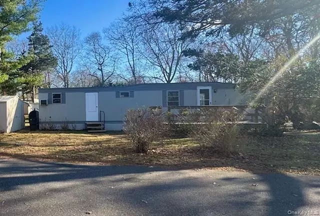 Westhampton Beach, NY 11791,620 Montauk HWY #33