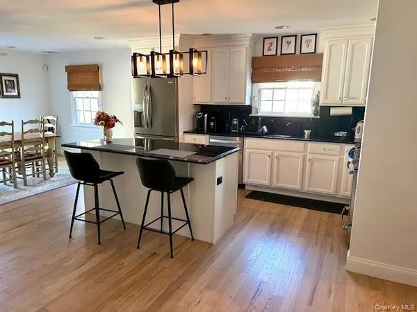 Bayville, NY 11709,2 Mountain AVE