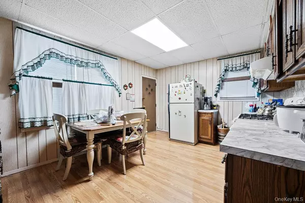 Jamaica, NY 11435,111-15 Inwood ST