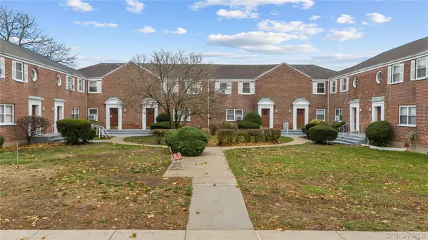 131-55 234th ST #Lower Level, Rosedale, NY 11422