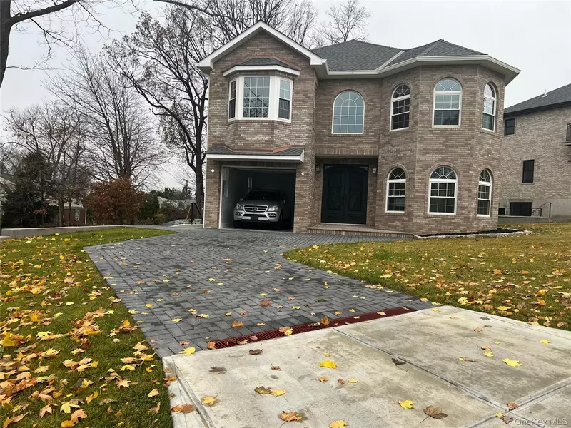 23 Sunlight HL, Yonkers, NY 10704