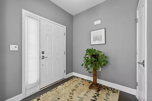 Middletown, NY 10940,21 Cyprus DR