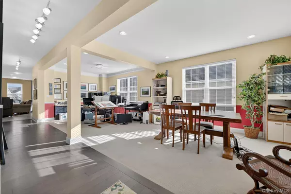 Middletown, NY 10940,21 Cyprus DR