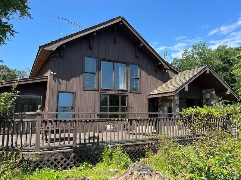 79 Bisch RD, Middletown, NY 10940