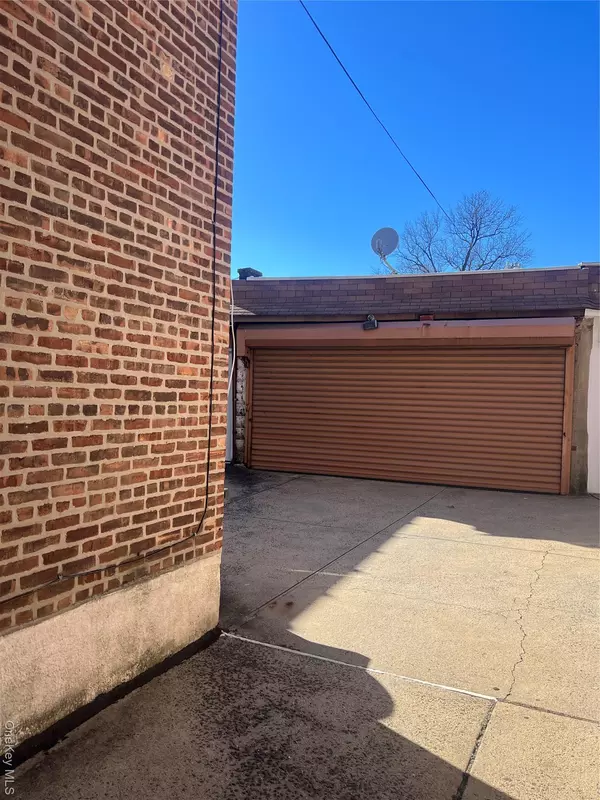 Briarwood, NY 11435,8644 139th ST