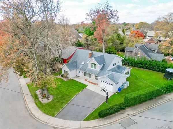 Hewlett, NY 11557,1560 Pebble LN