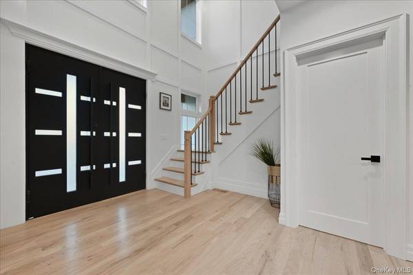 Levittown, NY 11756,267 Sprucewood DR