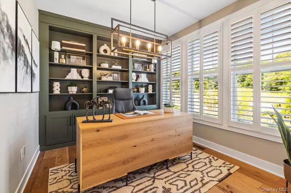 Carmel, NY 10512,2090 Summit LOOP #80