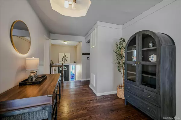 Rocky Point, NY 11778,4 Park RD