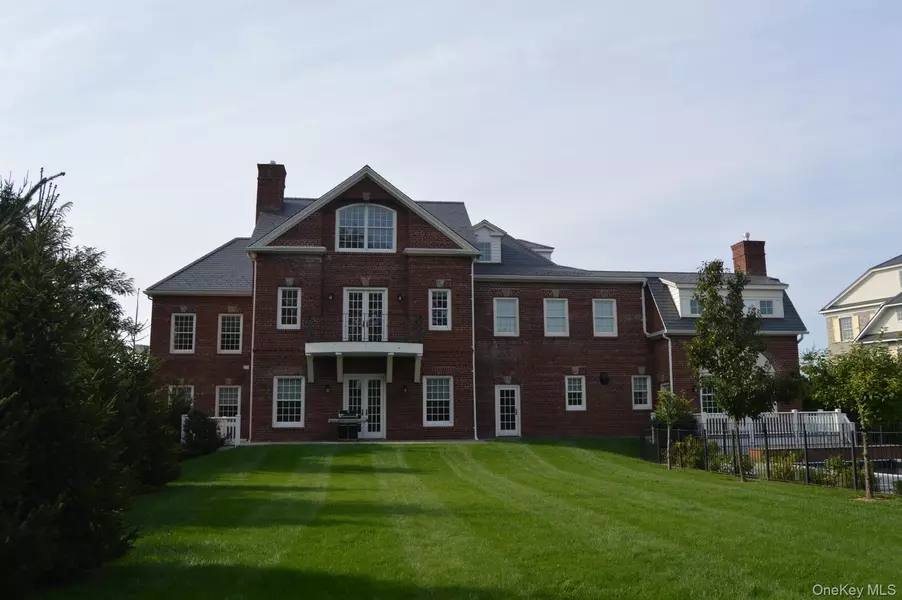 5020 Grosvenor AVE, Bronx, NY 10471