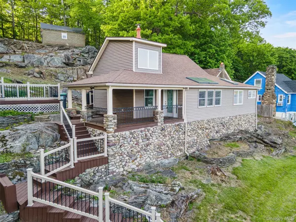 Greenwood Lake, NY 10925,99 Lake Shore RD