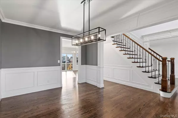 Wantagh, NY 11793,3421 Hawthorne DR