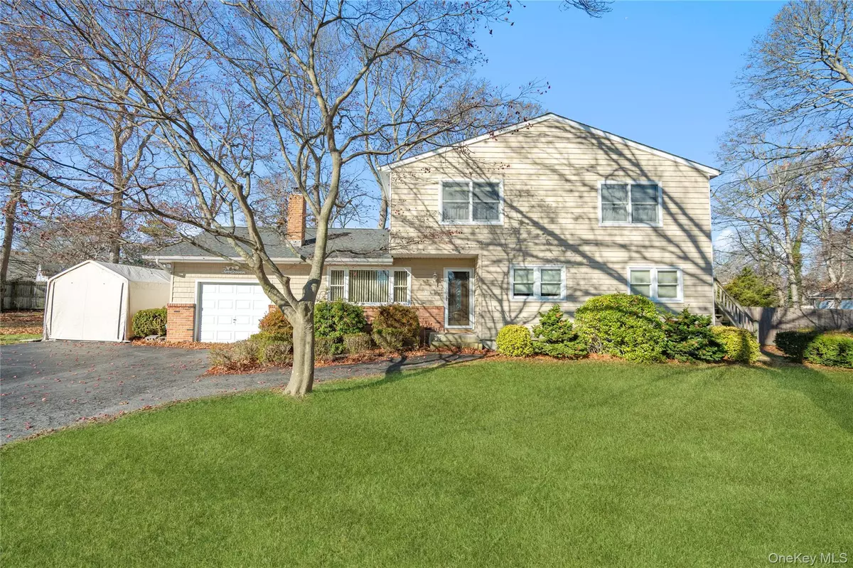 Selden, NY 11784,211 Mooney Pond RD