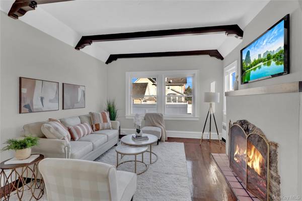 Freeport, NY 11520,64 W Milton ST