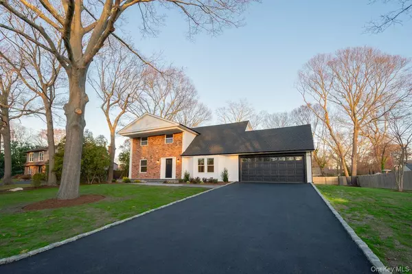 Coram, NY 11727,7 Howard DR