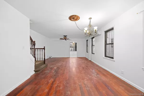 Jamaica, NY 11433,16737 109th RD